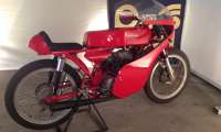 HONDA 125 CC. - THE RIGHT SIDE